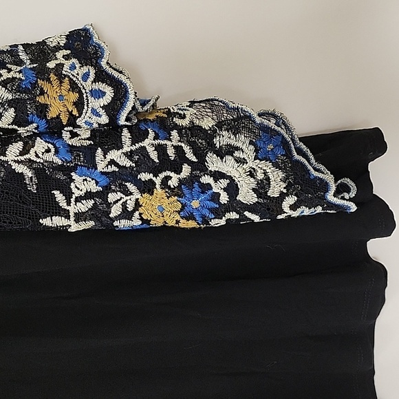 Anthro Akemi & Kin Calista Embroidered Bat Wing Lace Sleeve Top Fairycore Sz S - Picture 14 of 17